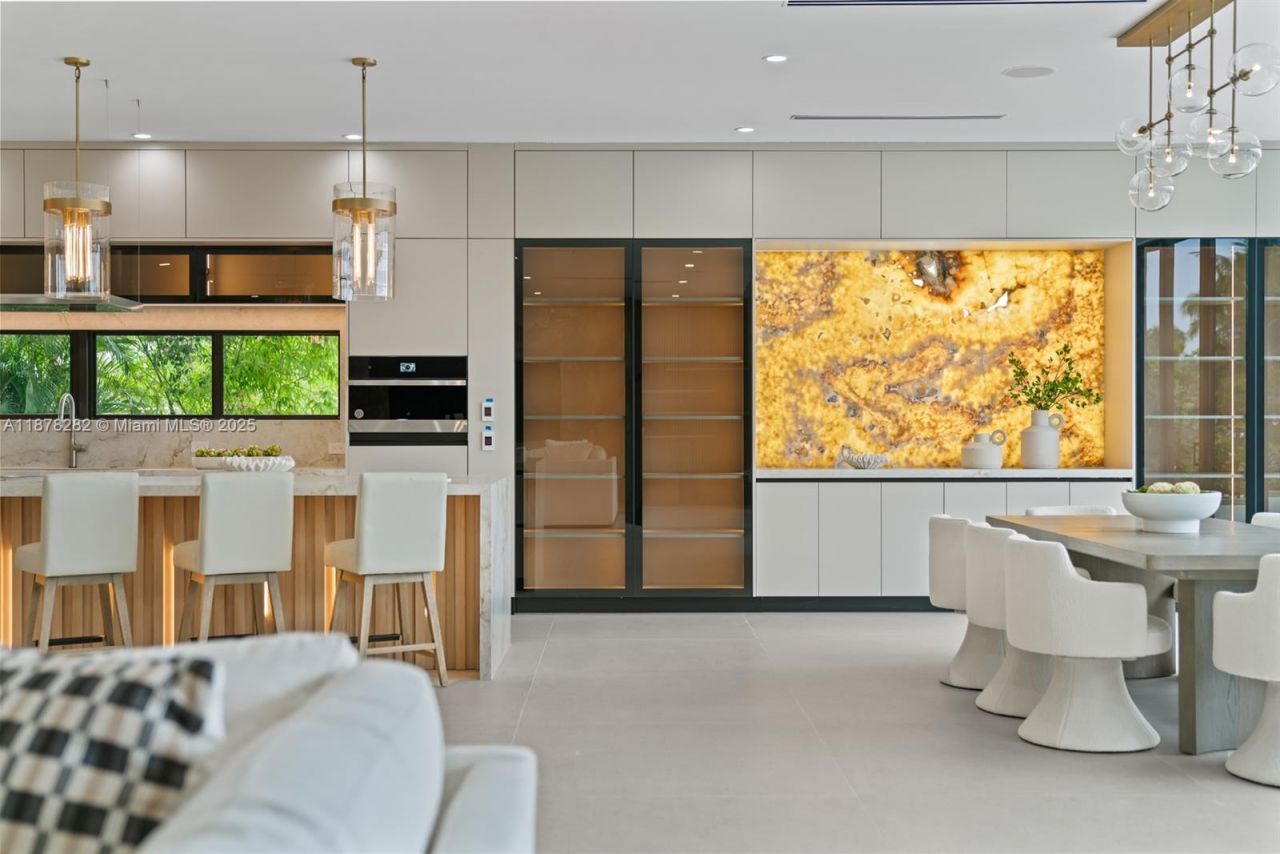 2033 NE 22nd St, Wilton Manors, FL 33305 Photo