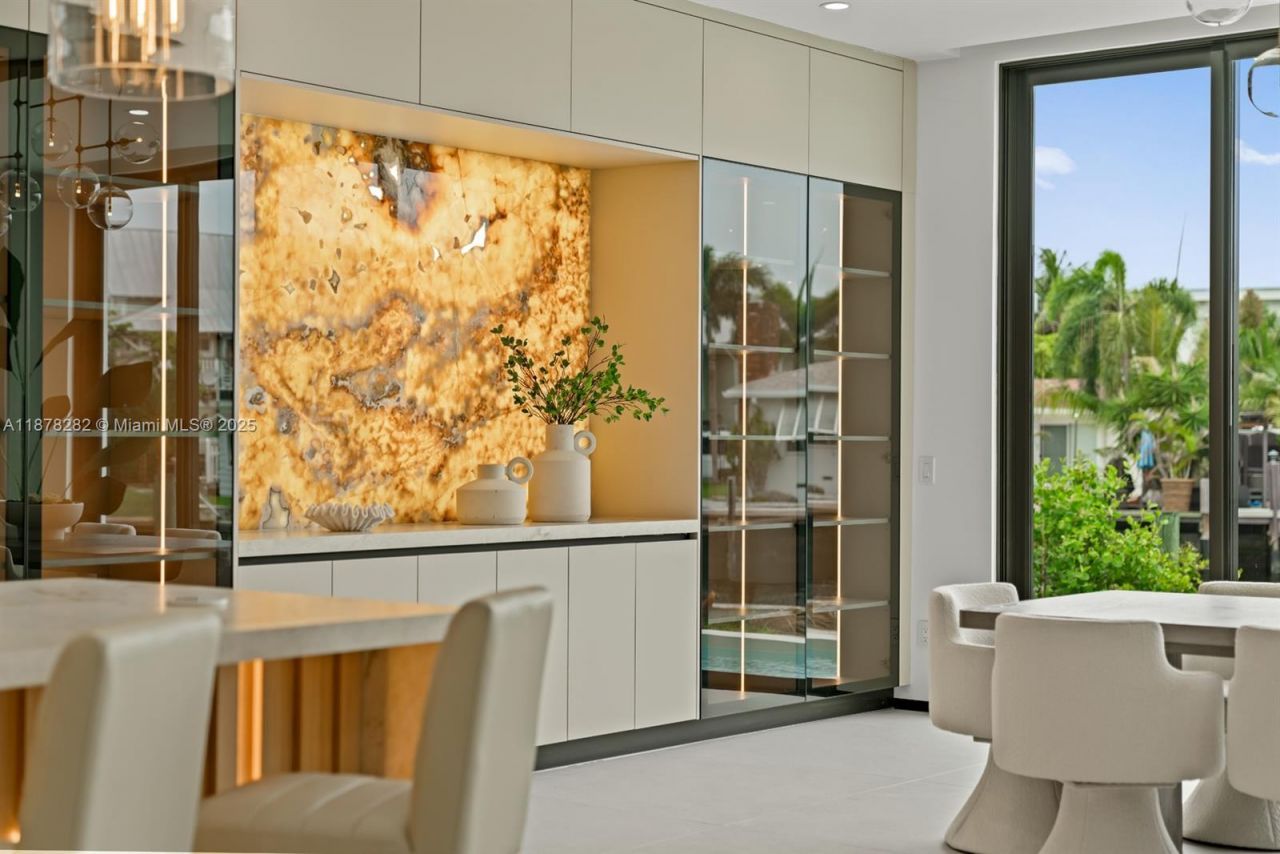 2033 NE 22nd St, Wilton Manors, FL 33305 Photo