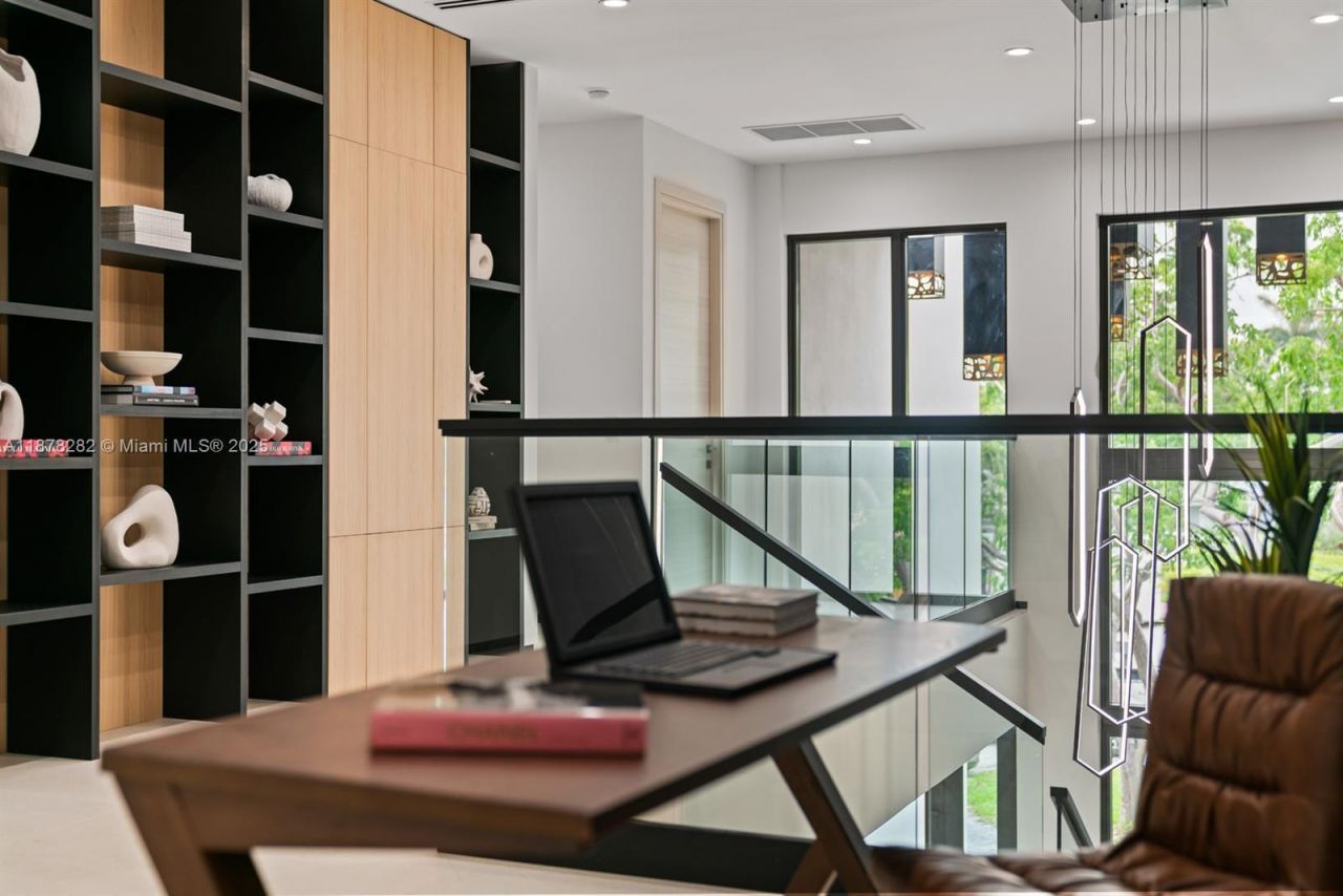 2033 NE 22nd St, Wilton Manors, FL 33305 Photo