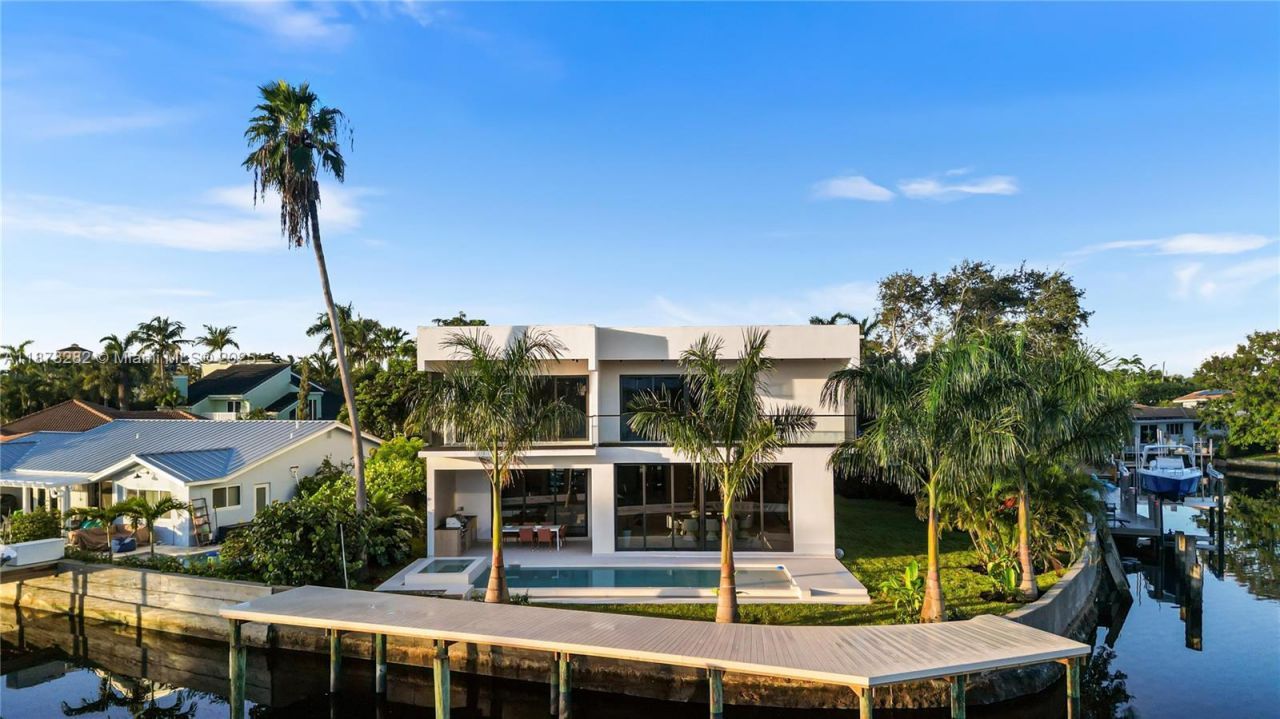 2033 NE 22nd St, Wilton Manors, FL 33305 Photo