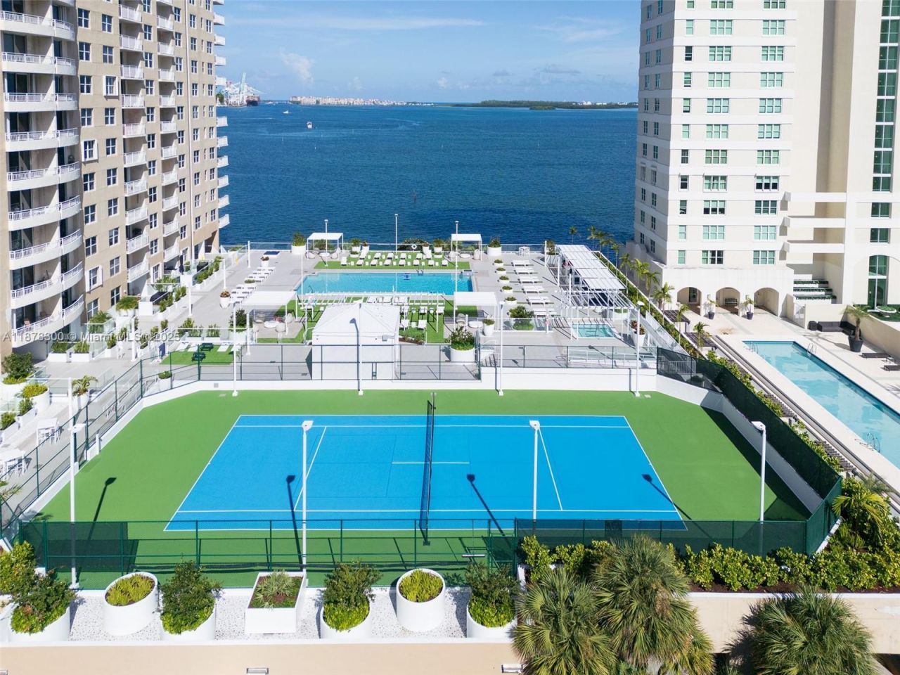 770 Claughton Island Dr, Unit 609, Miami, FL 33131 Photo