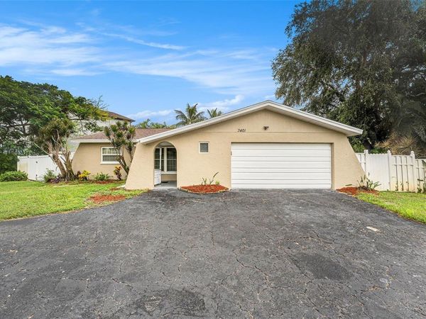 3401 COQUINA KEY DRIVE SE, ST PETERSBURG, FL 33705
