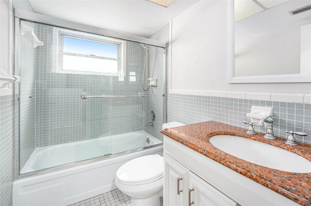 3401 Coquina Key Drive Se, Saint Petersburg, FL 33705 Photo