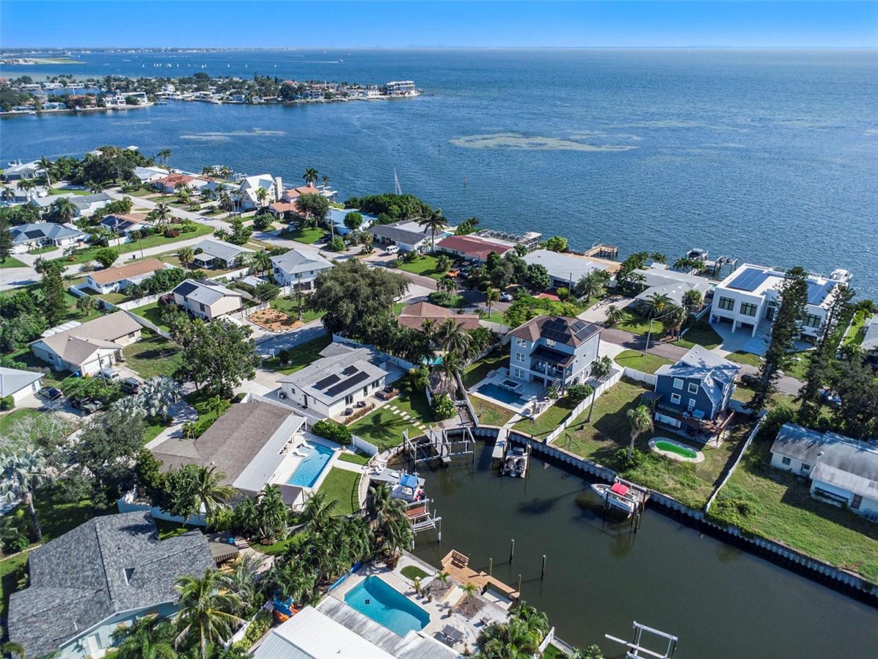 3401 Coquina Key Drive Se, Saint Petersburg, FL 33705 Photo