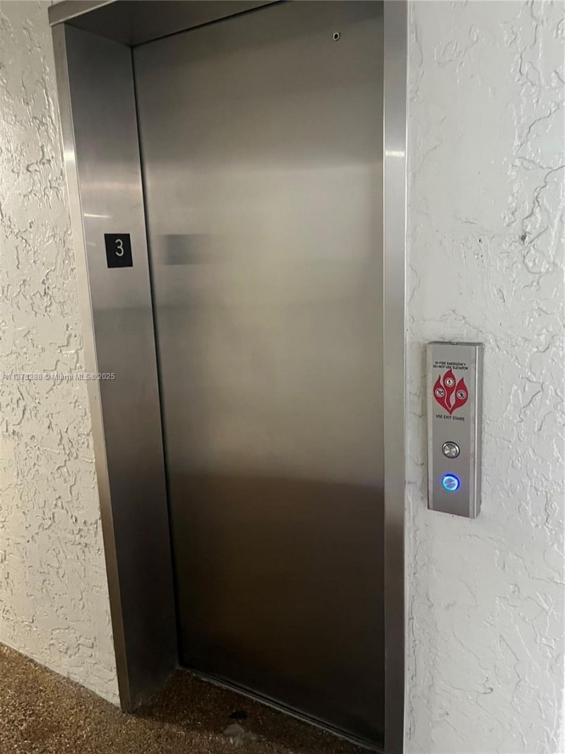 3720 N Pine Island Rd, Unit 331, Sunrise, FL 33351 Photo