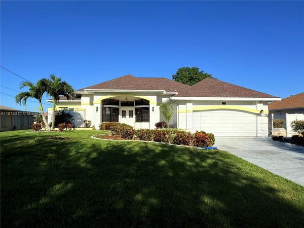 26 SE 13 Ave, Cape Coral, FL 33990