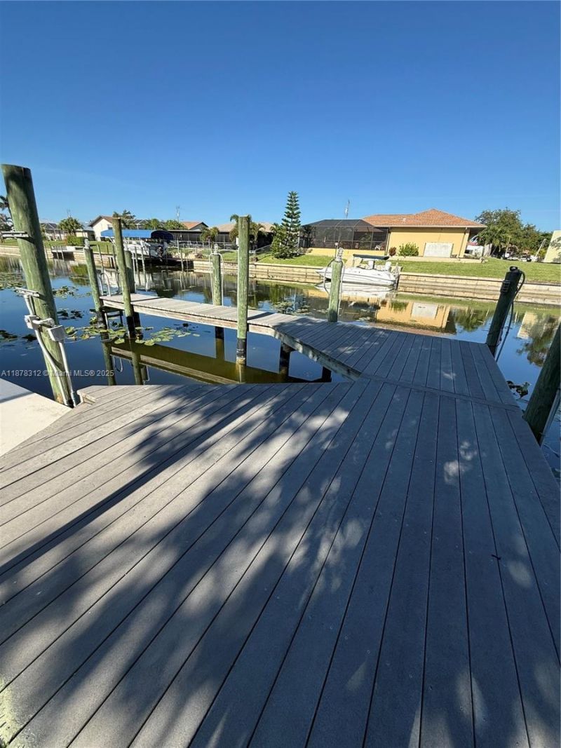 26 SE 13 Ave, Cape Coral, FL 33990 Photo