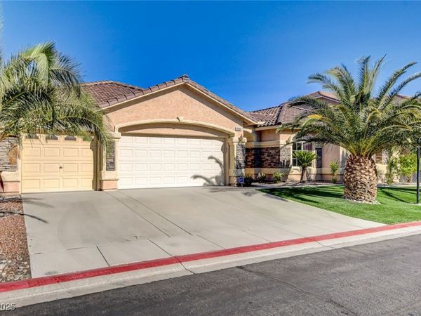 9304 Empire Rock Street, Las Vegas, NV 89143