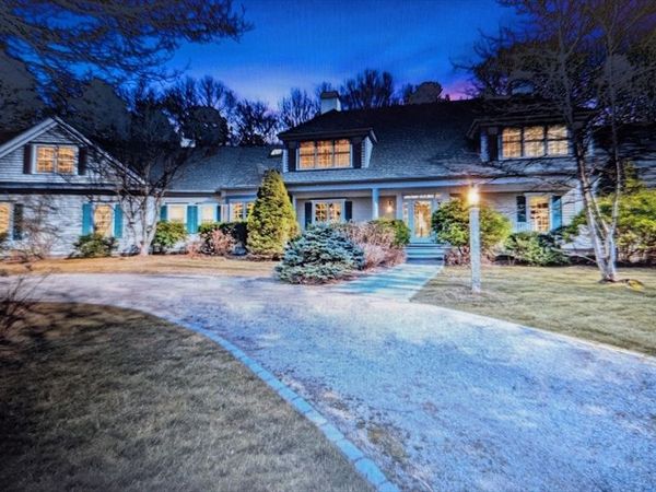 10 Wintergreen Lane, Sandwich, MA 02563