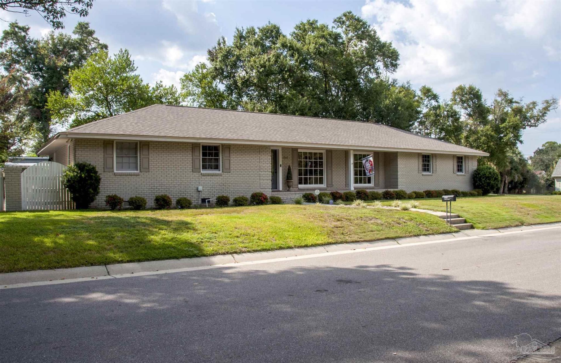 1515 N B St, Pensacola, FL 32501 Main Photo