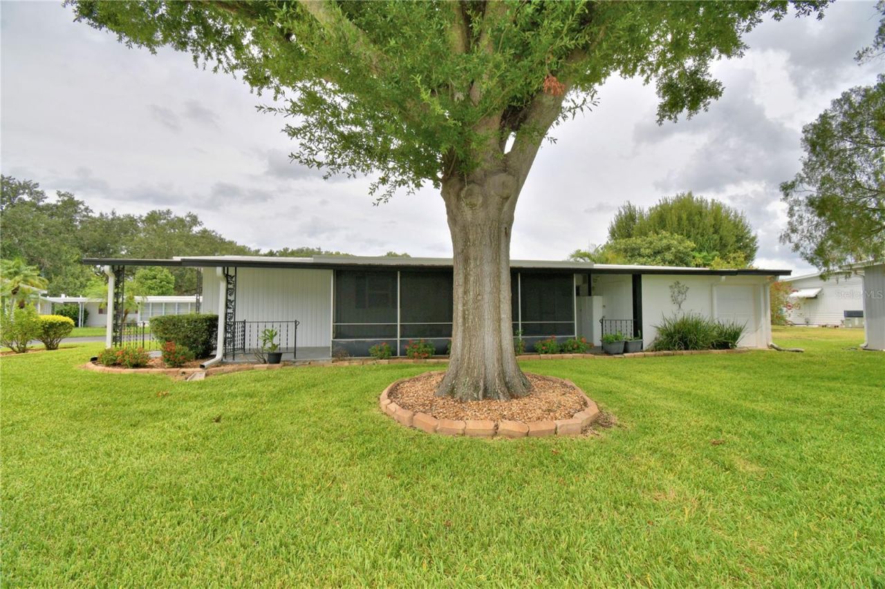 102 Paradise Lane, Auburndale, FL 33823 Photo