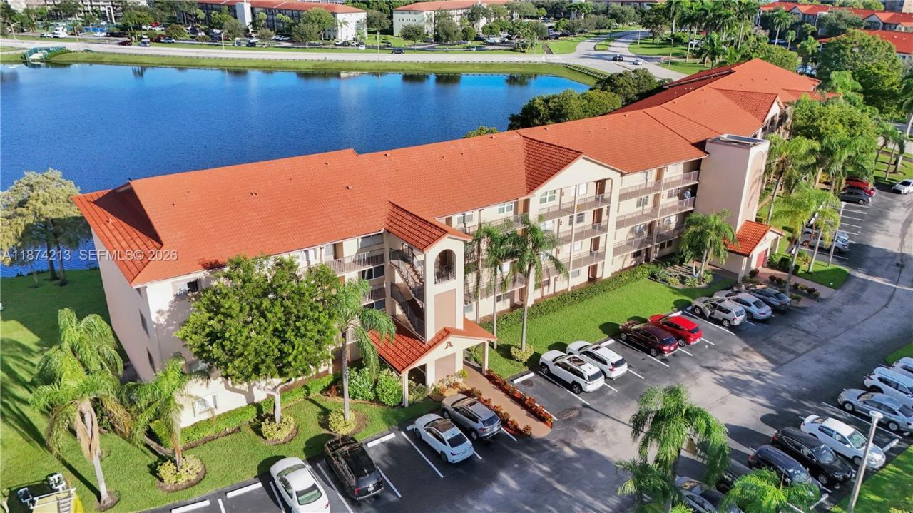 13001 SW 11th Ct, Unit 401A, Pembroke Pines, FL 33027 Photo