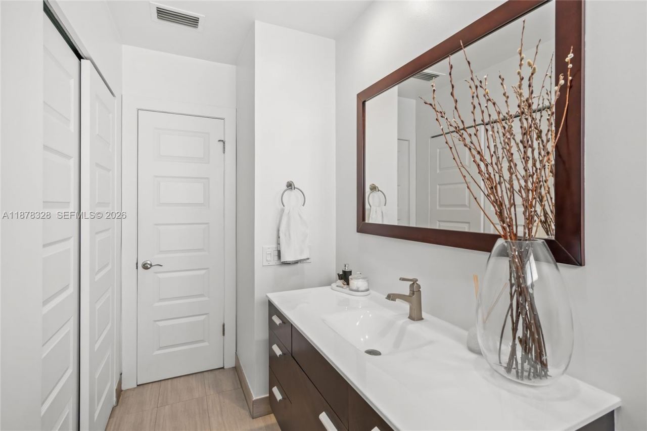 1620 Lenape Dr, Miami Springs, FL 33166 Photo