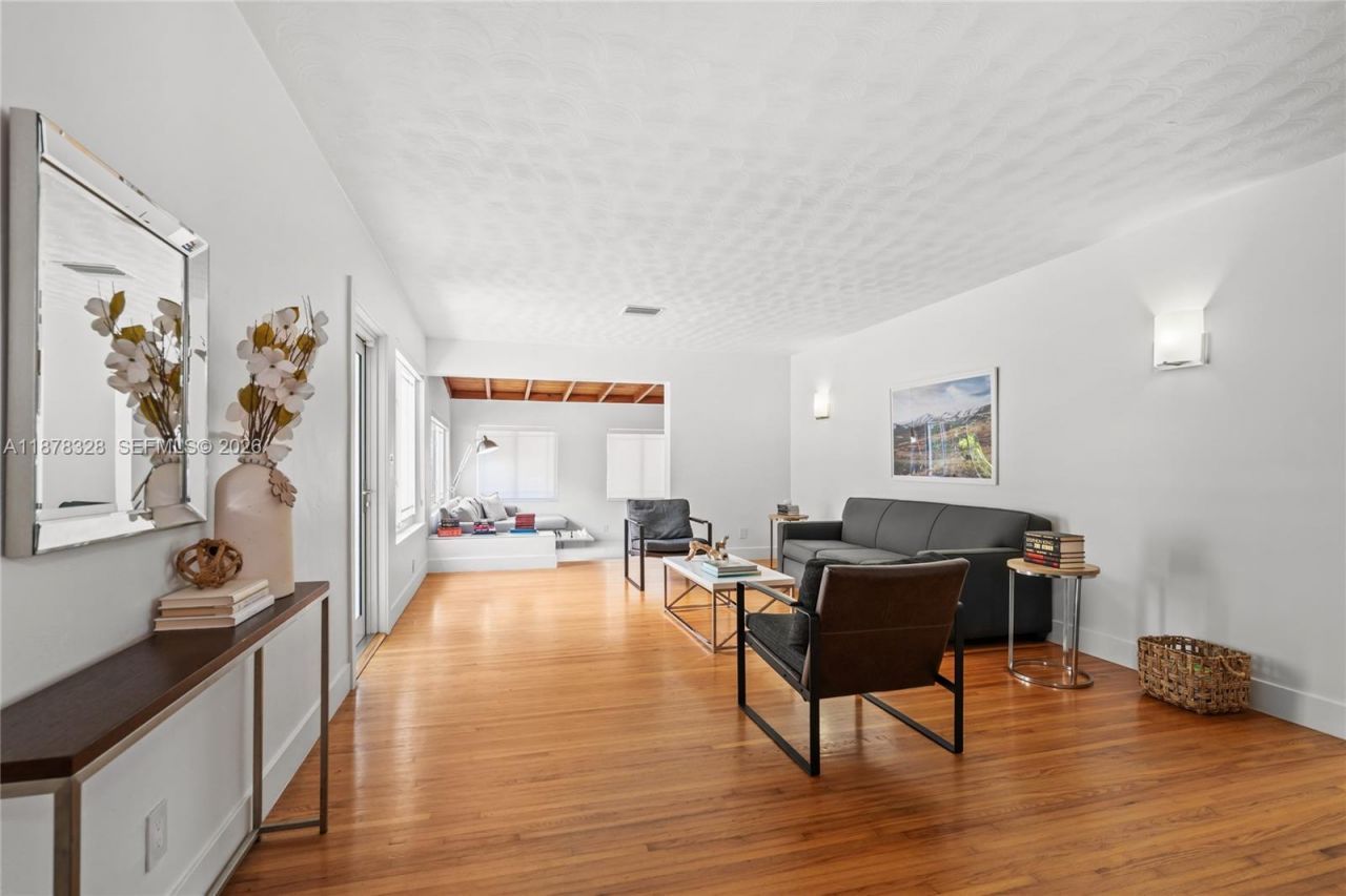 1620 Lenape Dr, Miami Springs, FL 33166 Photo