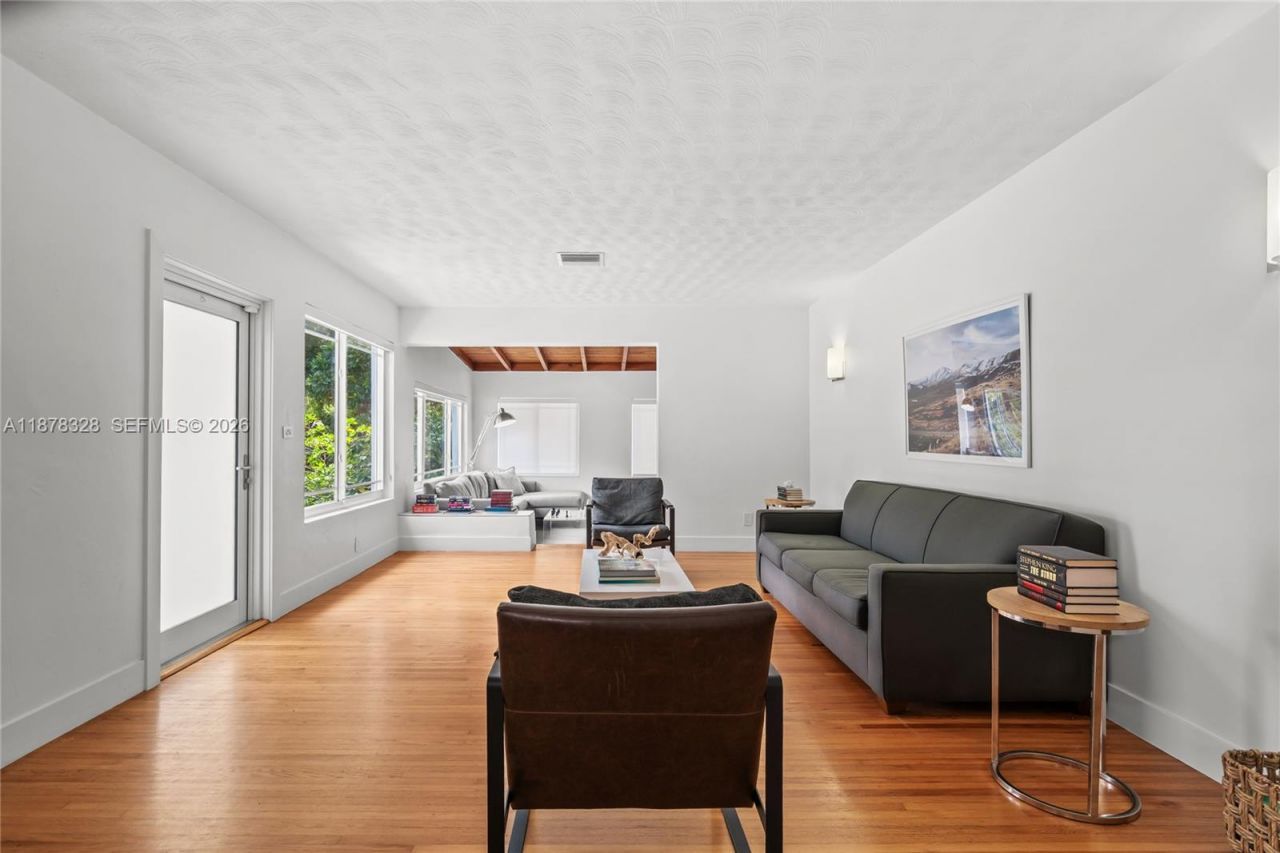 1620 Lenape Dr, Miami Springs, FL 33166 Photo