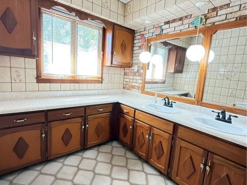 46605 Main Street, Jacobsburg, OH 43933 Photo 32