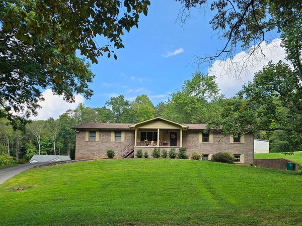 6214 Keck Rd, Knoxville, TN 37912