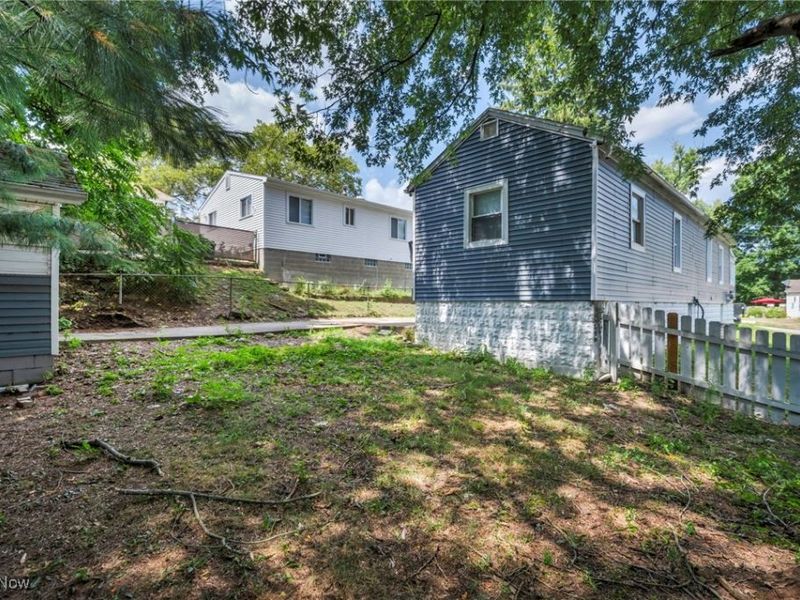 364 Rexford Street, Akron, OH 44314 Photo 8