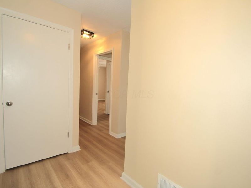 600 Agler Road, Gahanna, OH 43230 Photo 6