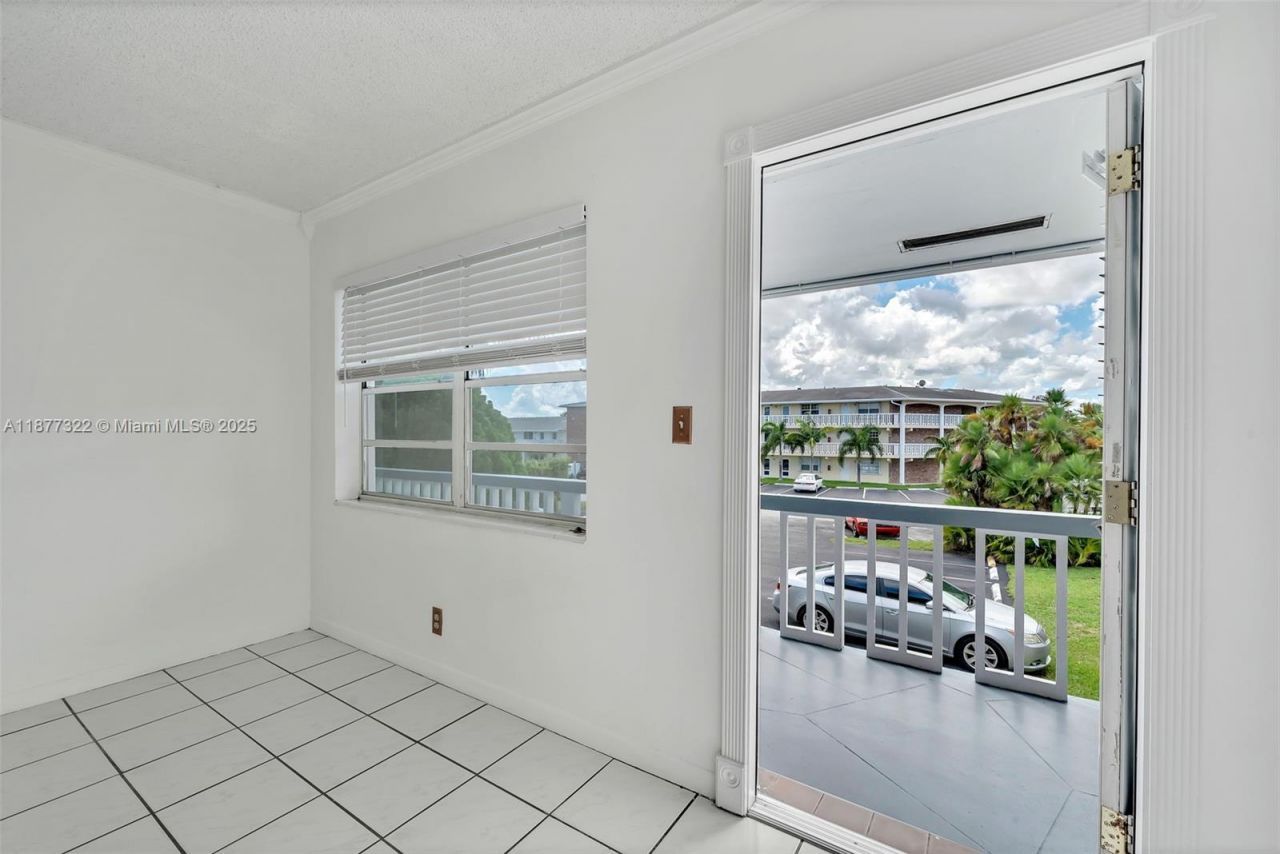 751 Pine Dr, Unit 209, Pompano Beach, FL 33060 Photo