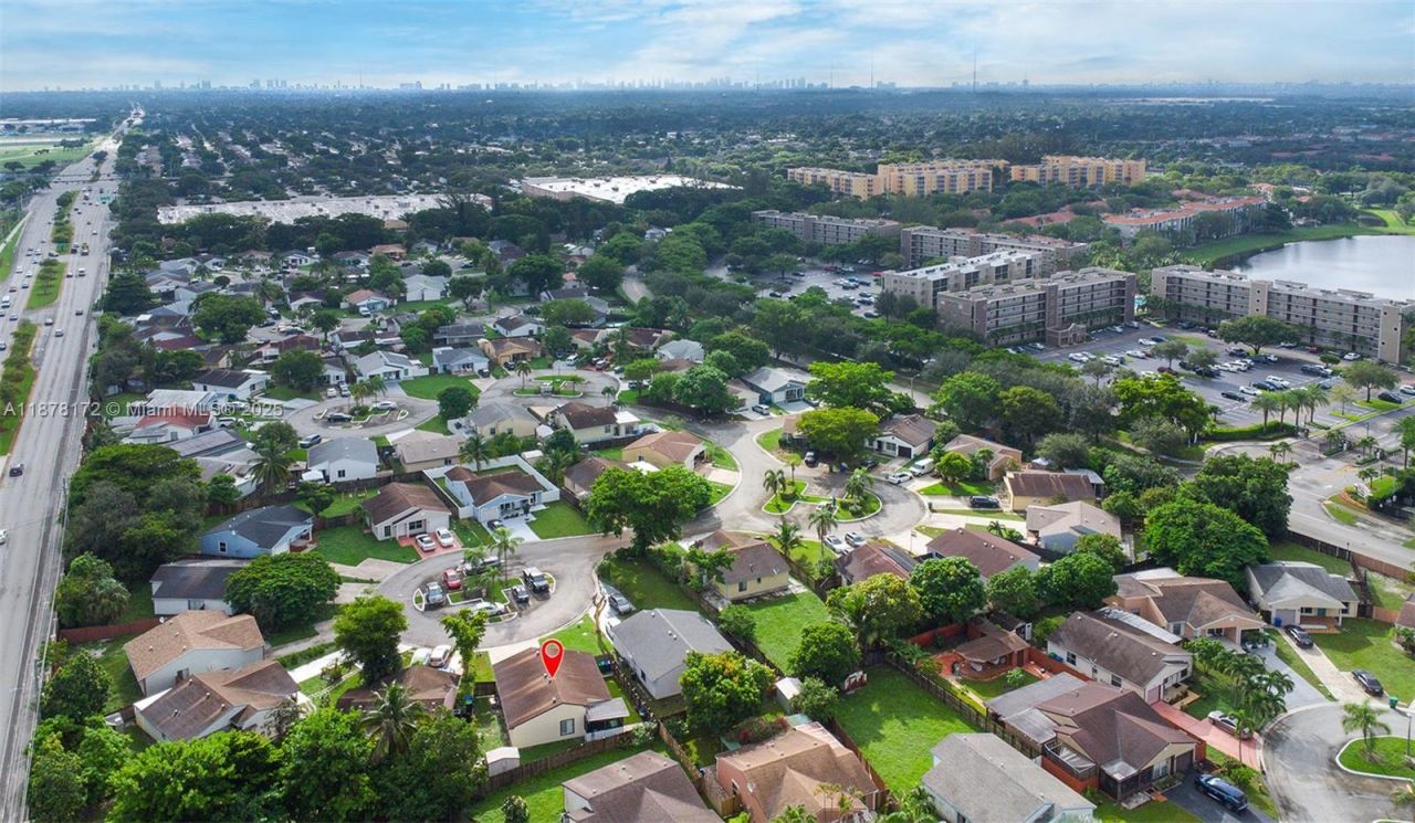 1720 SW 84th Ave, Miramar, FL 33025 Photo