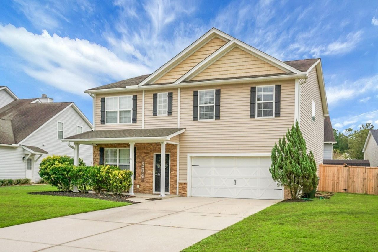 304 Sabal Palmetto Court Photo 3