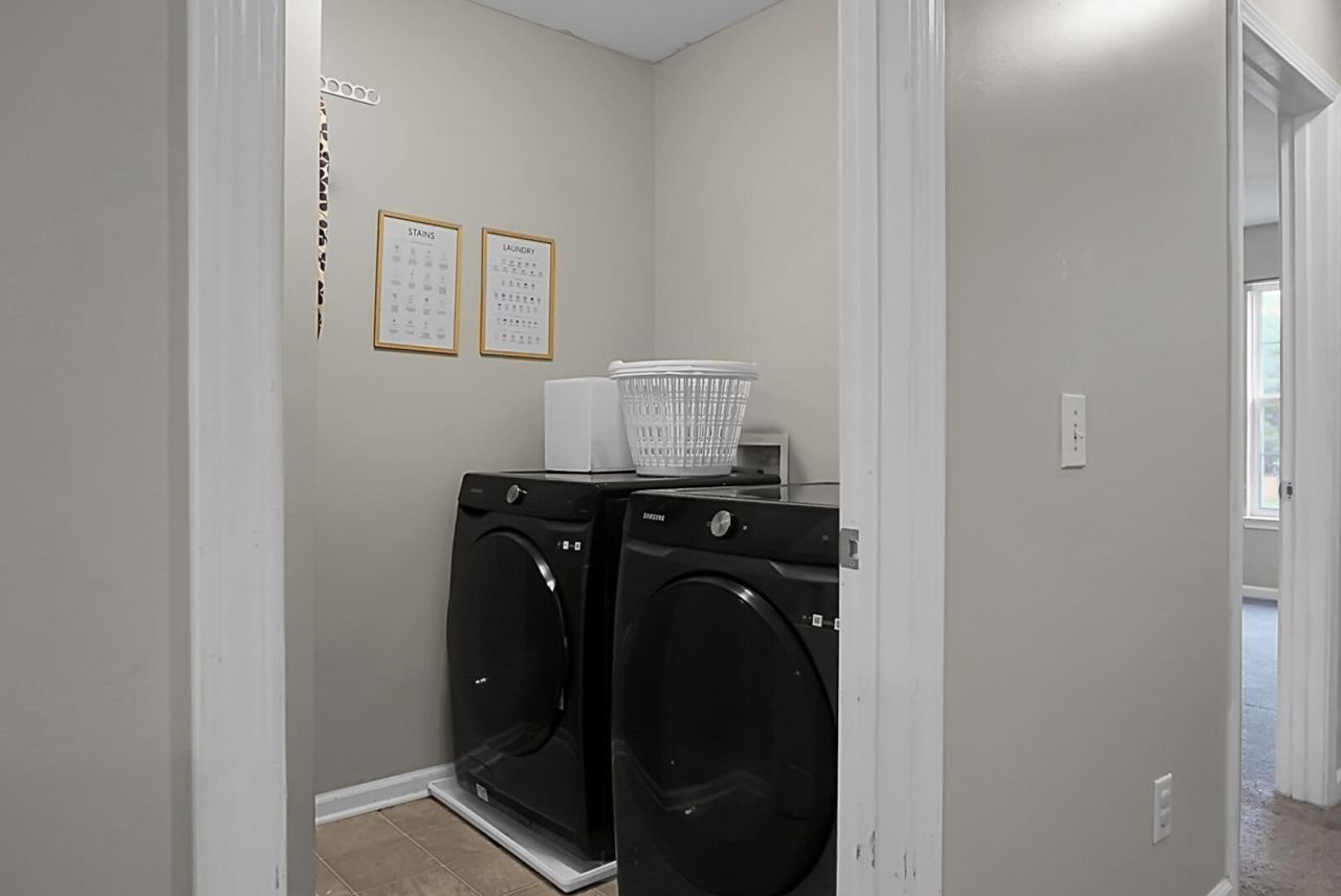 304 Sabal Palmetto Court Photo 32