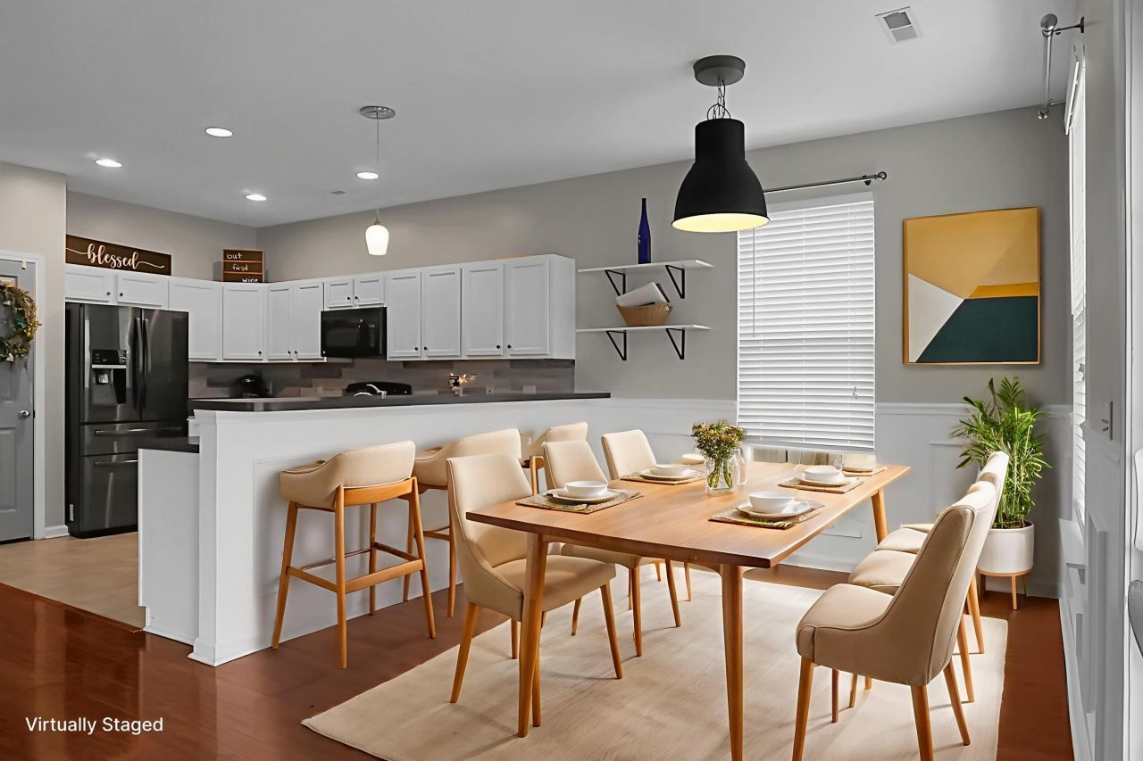 304 Sabal Palmetto Court Photo 8