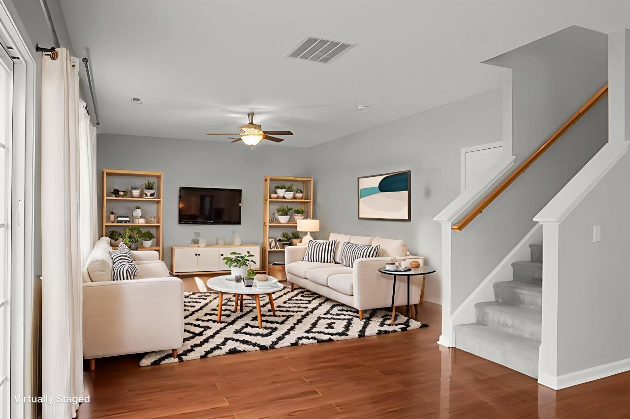 304 Sabal Palmetto Court Photo 9