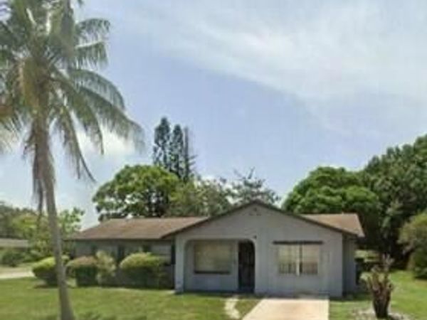 2701 NW Essex Drive NW, Fort Pierce, FL 34946