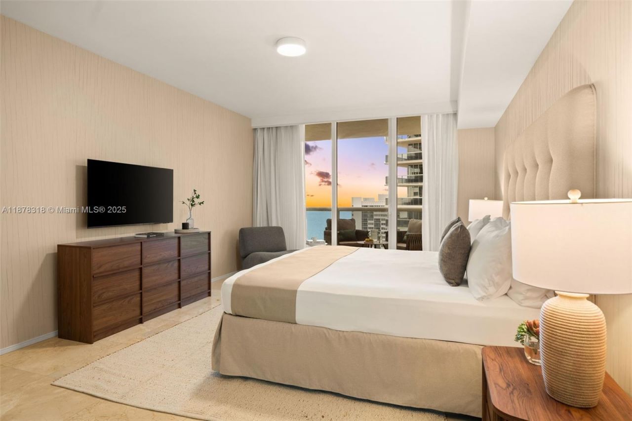 1830 S Ocean Dr, Unit 2306, Hallandale Beach, FL 33009 Photo