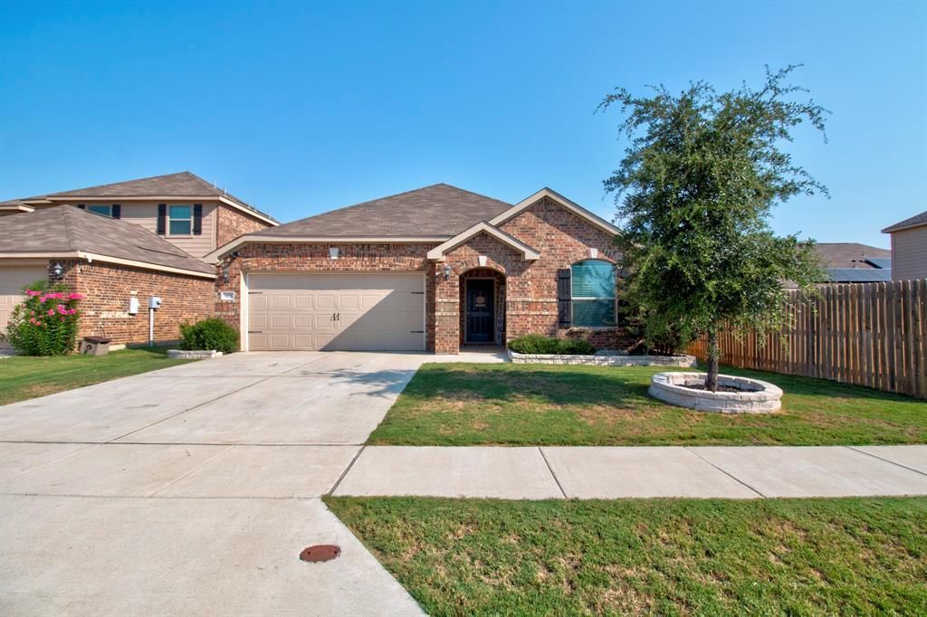 115 Magnolia Drive, Sanger, TX 76266 Main Photo