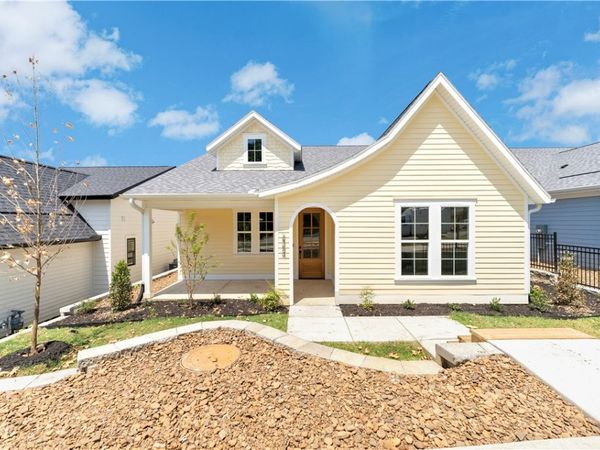 2354 E Rolling Hills Drive, Fayetteville, AR 72703