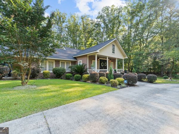 156 Log Cabin Road NE, Milledgeville, GA 31061
