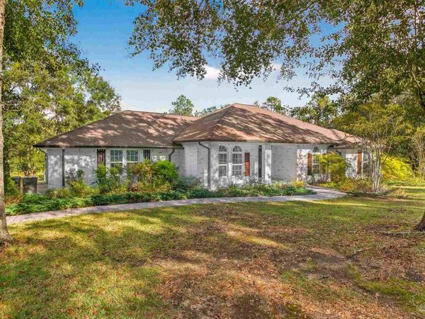 2181 Windham Dr, Molino, FL 32577