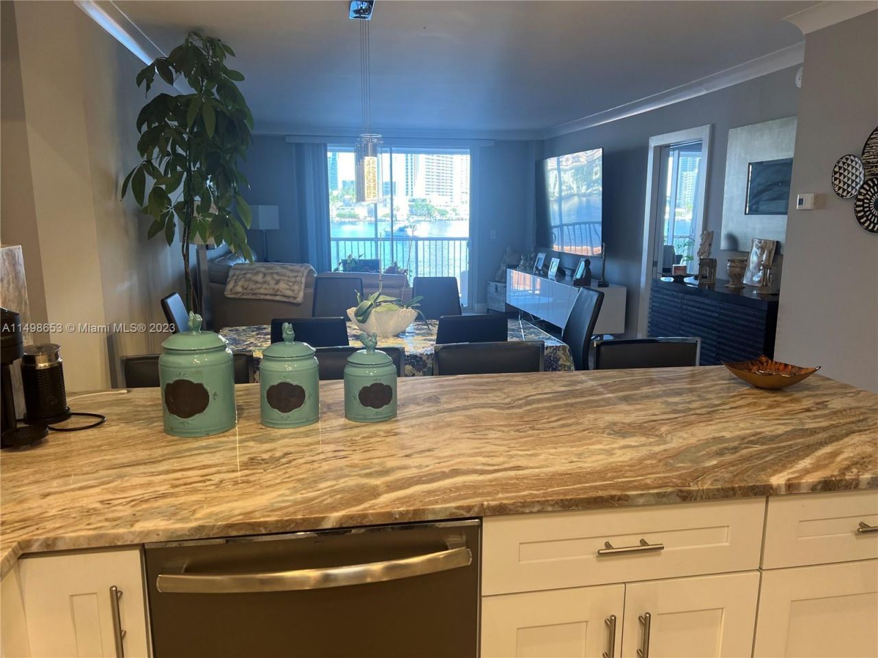 410 Golden Isles Dr, Unit 202, Hallandale Beach, FL 33009 Photo