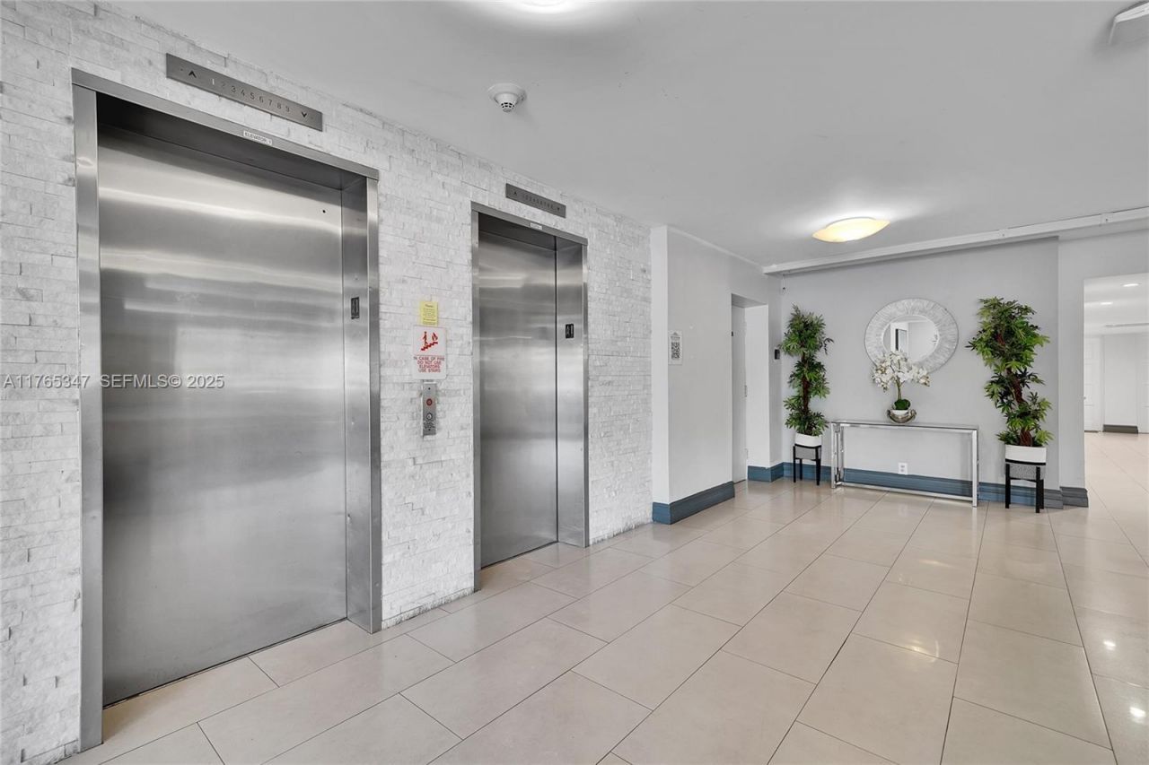 2681 S Course Dr, Unit 912, Pompano Beach, FL 33069 Photo