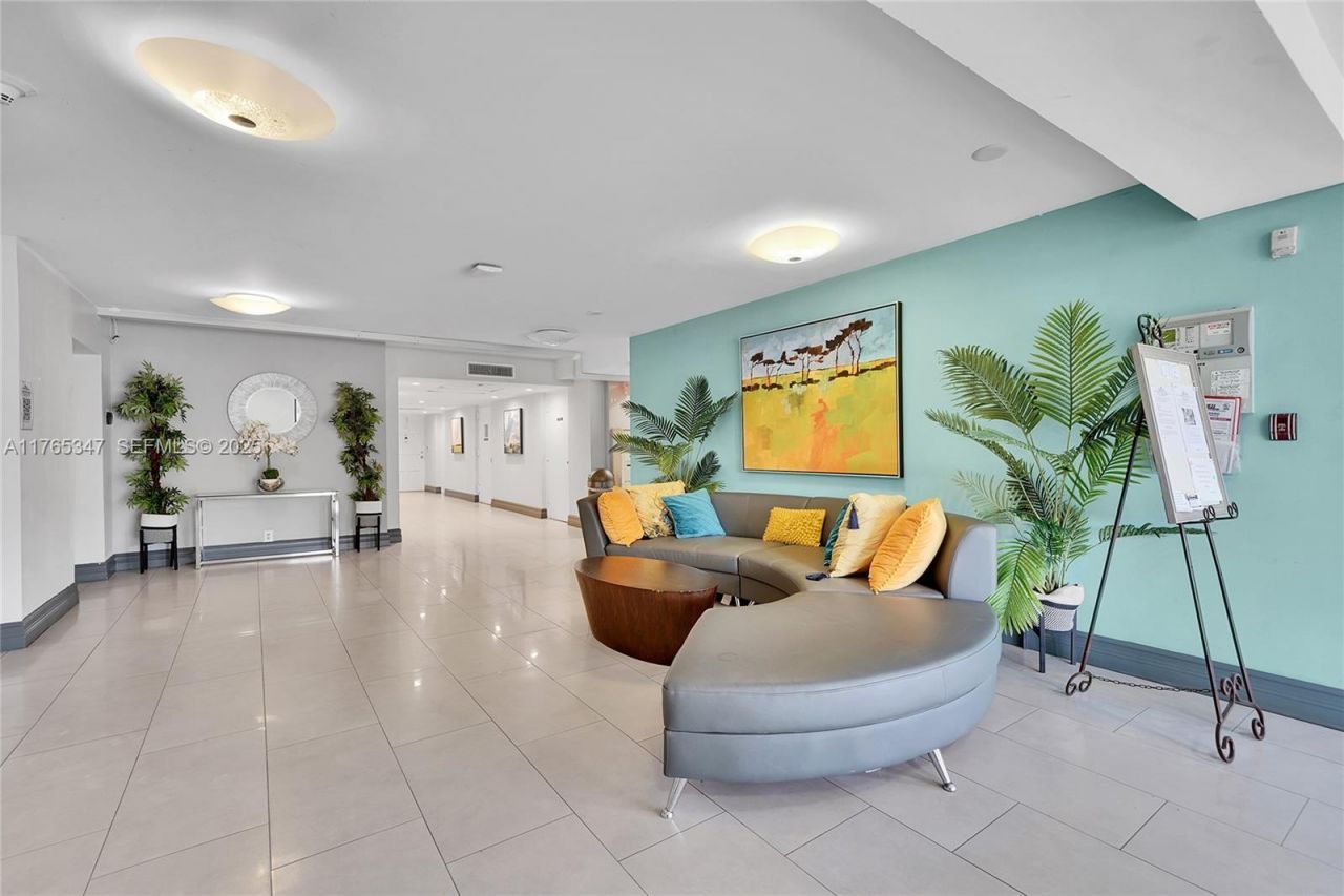 2681 S Course Dr, Unit 912, Pompano Beach, FL 33069 Photo