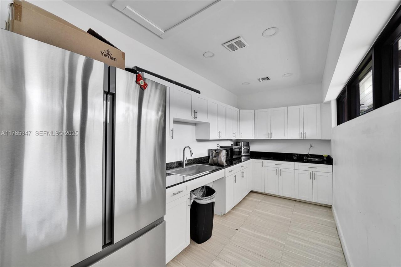 2681 S Course Dr, Unit 912, Pompano Beach, FL 33069 Photo