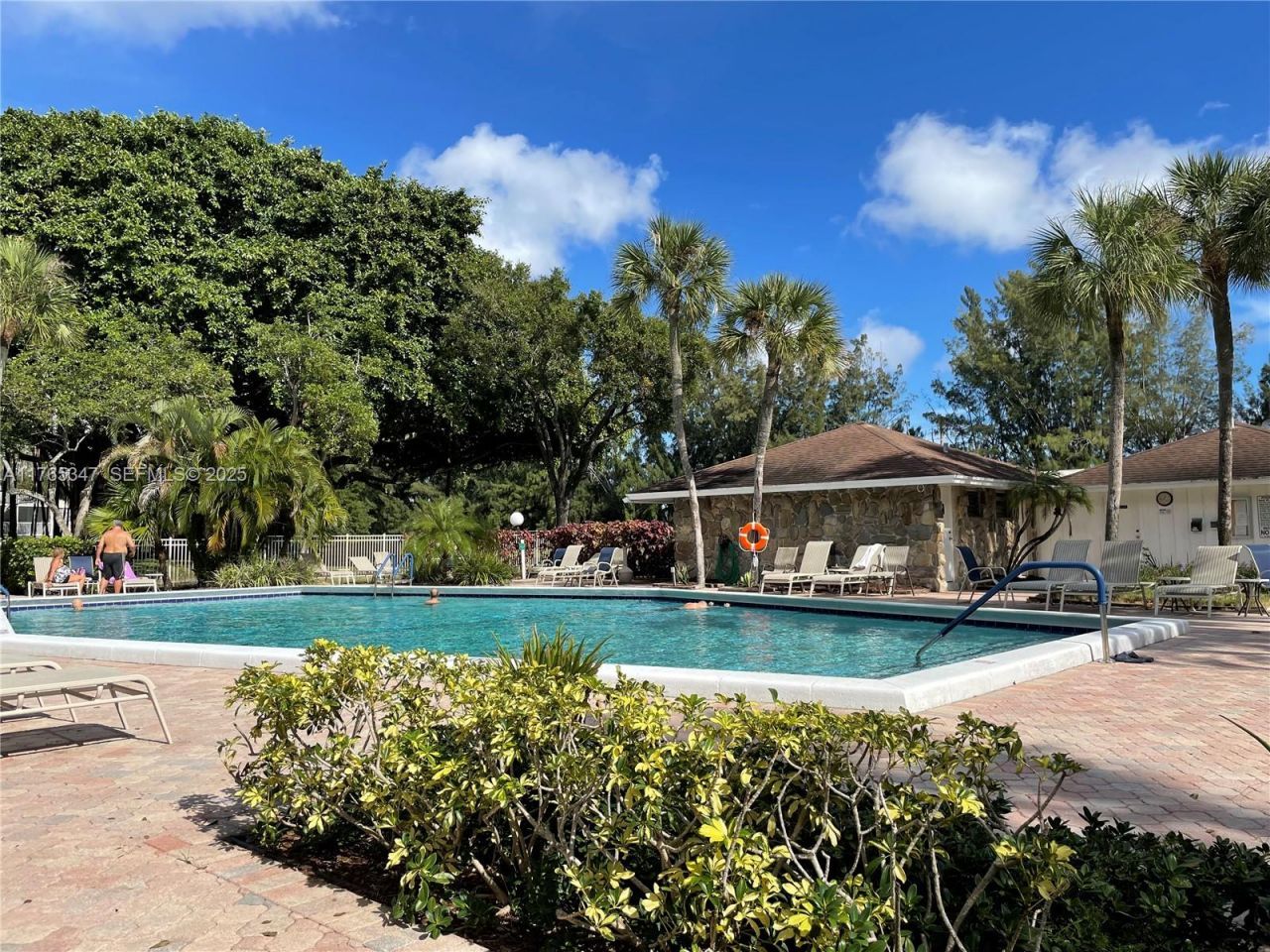 2681 S Course Dr, Unit 912, Pompano Beach, FL 33069 Photo