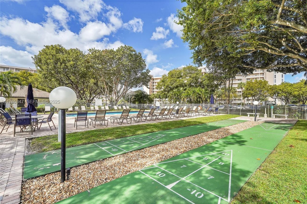 2681 S Course Dr, Unit 912, Pompano Beach, FL 33069 Photo