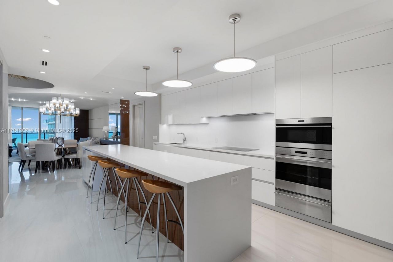 9705 Collins Ave, Unit 2604N, Bal Harbour, FL 33154 Photo