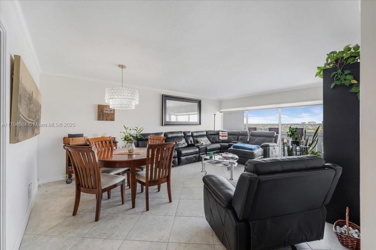 2100 S Ocean Dr, Unit 10E, Fort Lauderdale, FL 33316 Photo