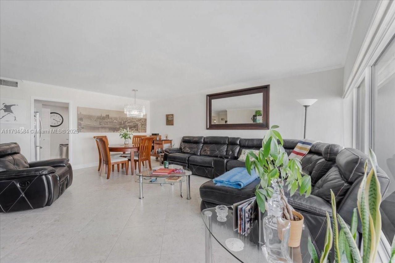 2100 S Ocean Dr, Unit 10E, Fort Lauderdale, FL 33316 Photo