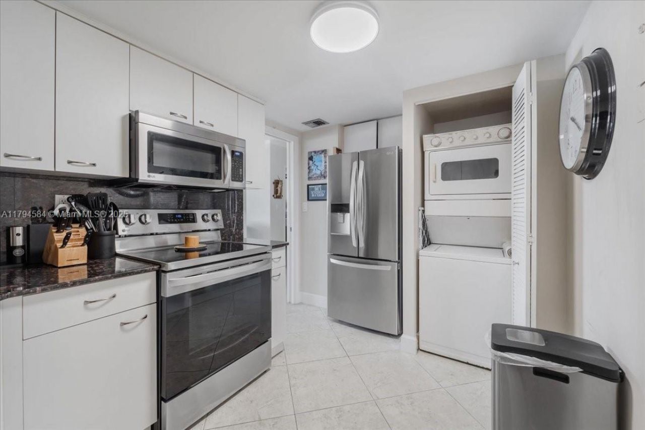 2100 S Ocean Dr, Unit 10E, Fort Lauderdale, FL 33316 Photo