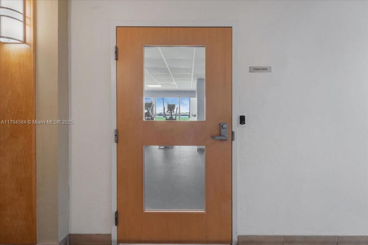 2100 S Ocean Dr, Unit 10E, Fort Lauderdale, FL 33316 Photo