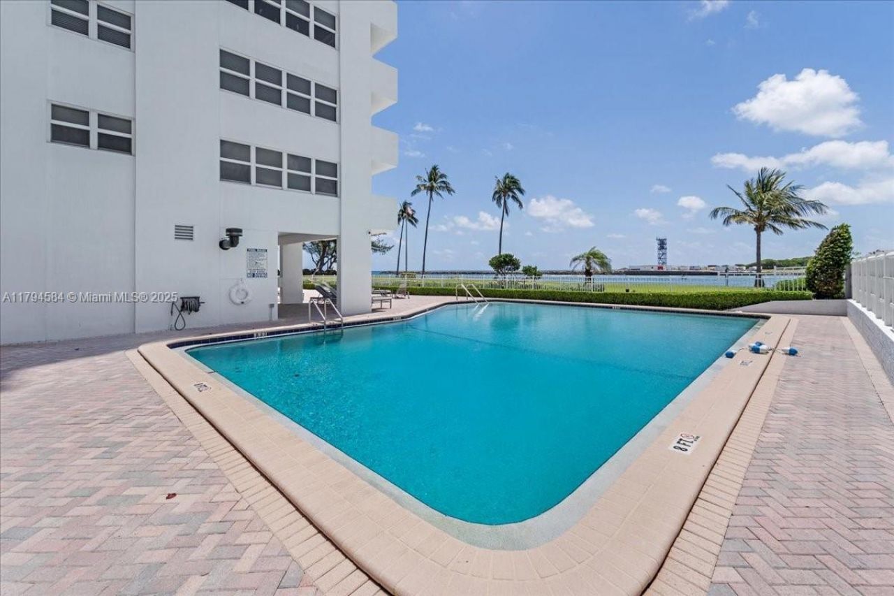 2100 S Ocean Dr, Unit 10E, Fort Lauderdale, FL 33316 Photo