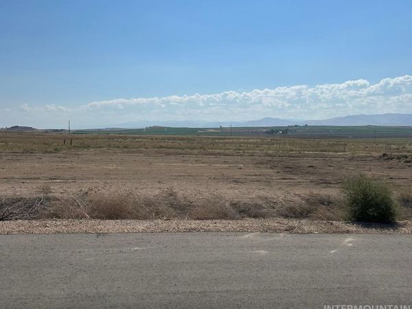 13388 North Fork Lane, Nampa, ID 83686