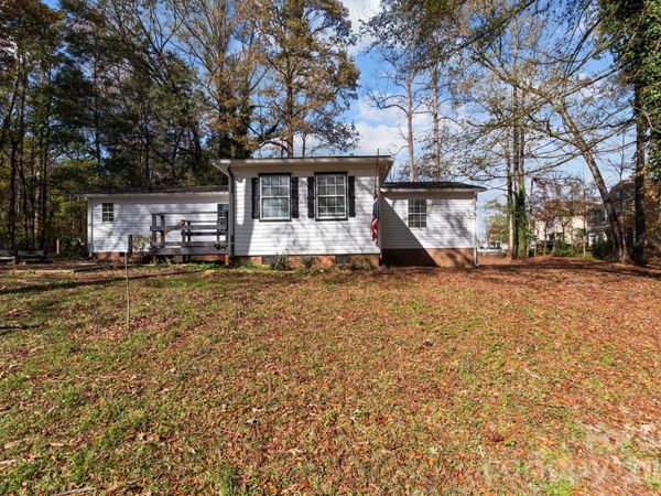 4642 Mcclure Road, Charlotte, NC 28216