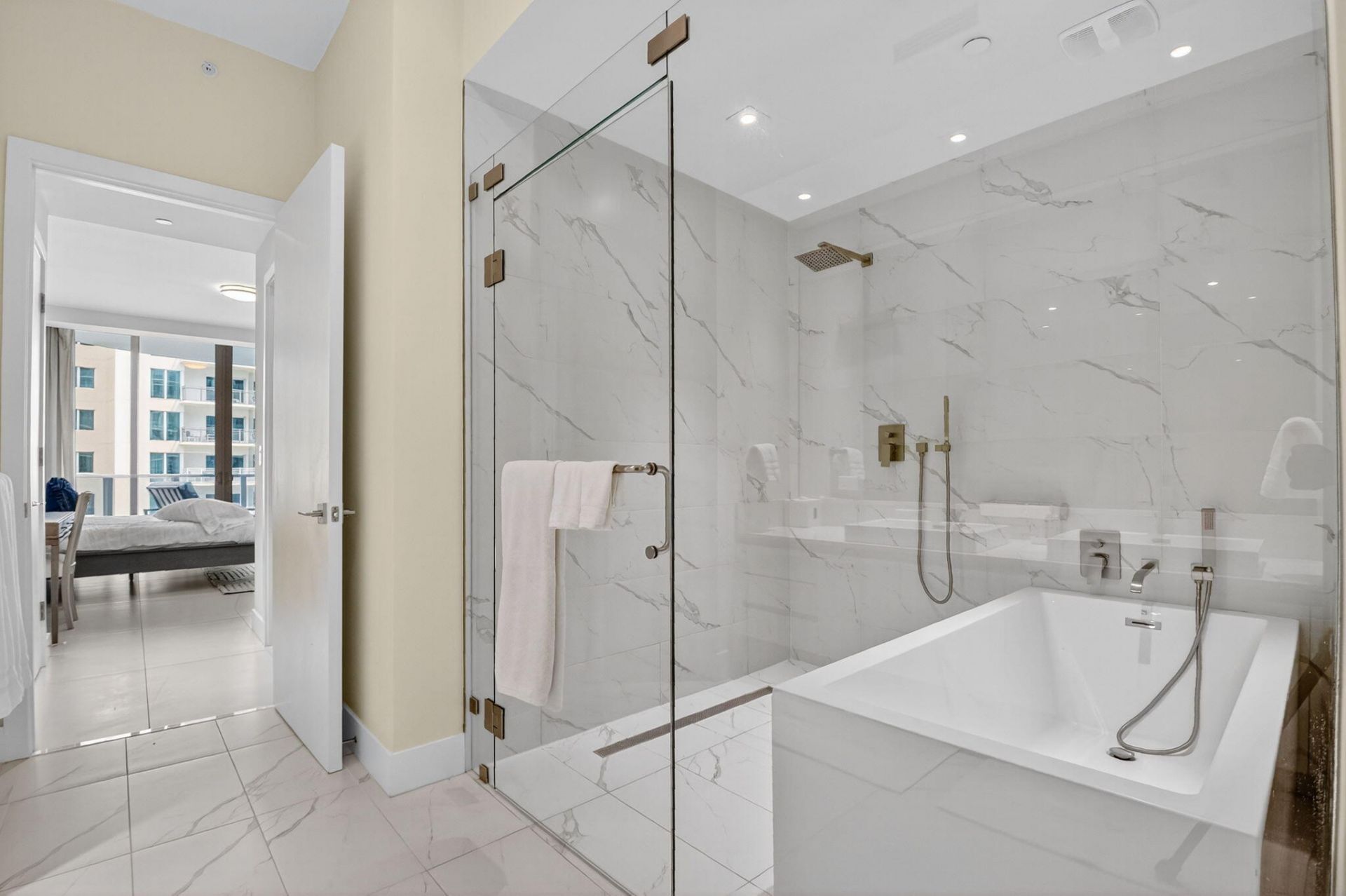 3100 N Ocean Drive, Unit 1210 H, Singer Island, FL 33404 Photo